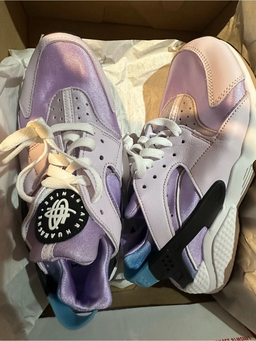 Nike Women's Lavender and White Huarache-Style Athletic Sneakers